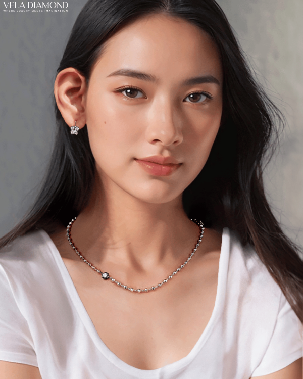 สร้อยคอ  Vela Yellow Gold & Black Rhodium Necklace - Image 4