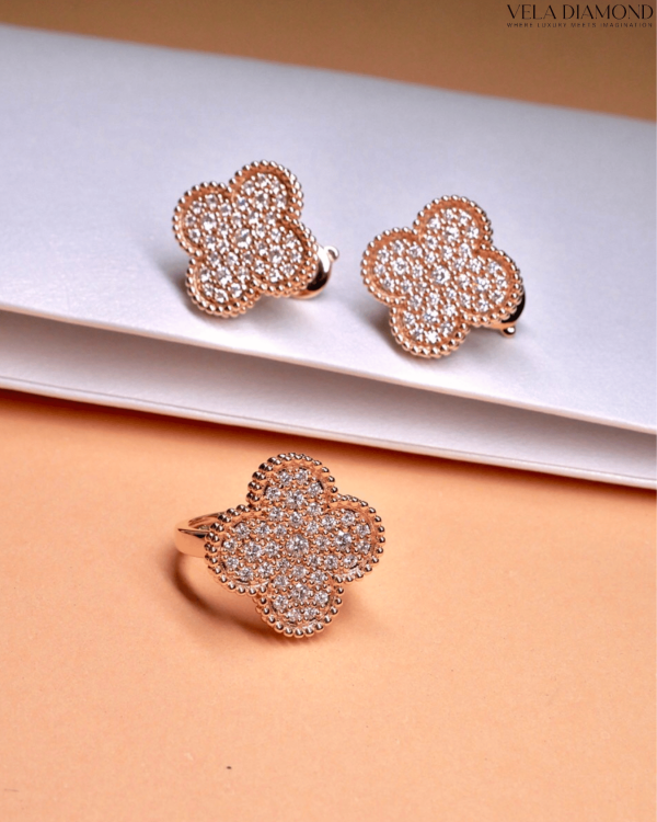 แหวน Clover Bloom Diamond Ring – Pink Gold - Image 3
