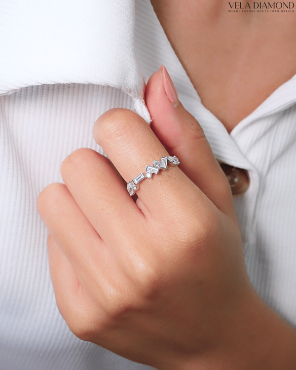 แหวน Signature Vela Diamond Fancy Mix – Baguette, Marquise & Round Diamonds - Image 2