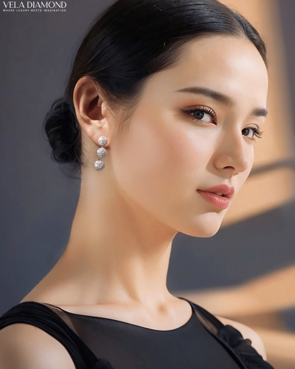 Vela Twist Diamond Earrings - Image 2
