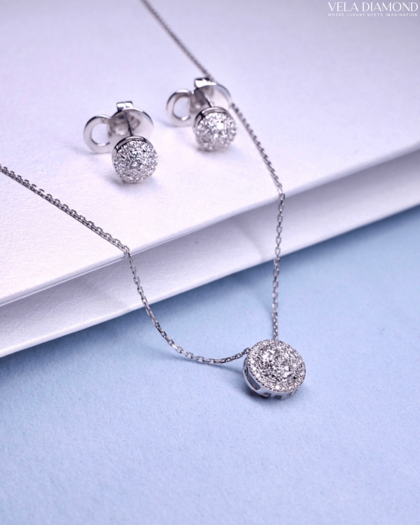 Vela Twist Diamond Earrings - Image 3