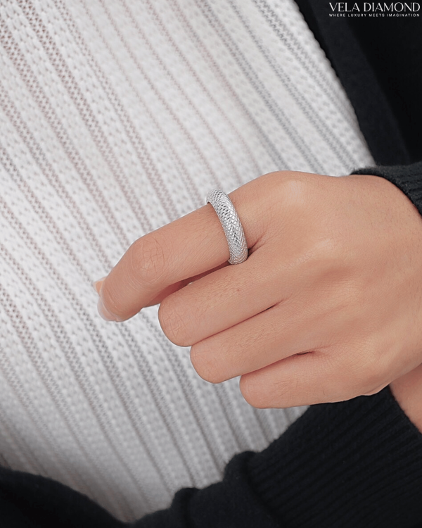 แหวน Patterned Ring in 18k white gold - Image 3