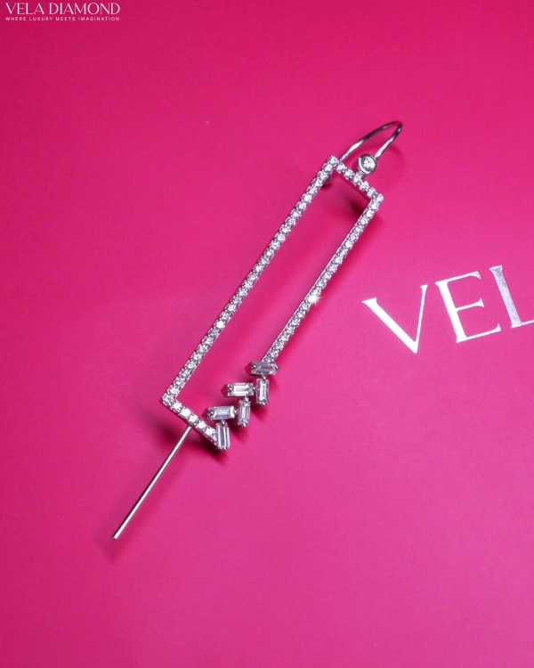 Modern Art Statement Diamond Earcuff 0.87 ct