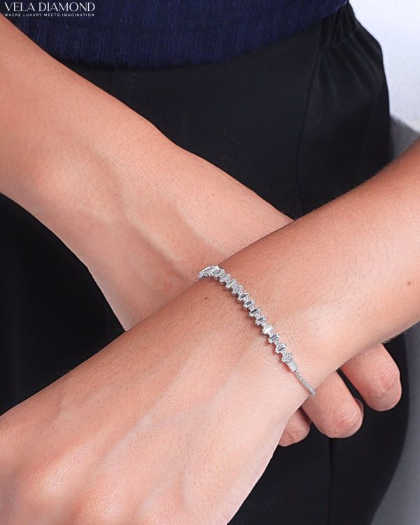 สร้อยข้อมือ Vela Glide Diamond Bracelet (Made to Order) - Image 2