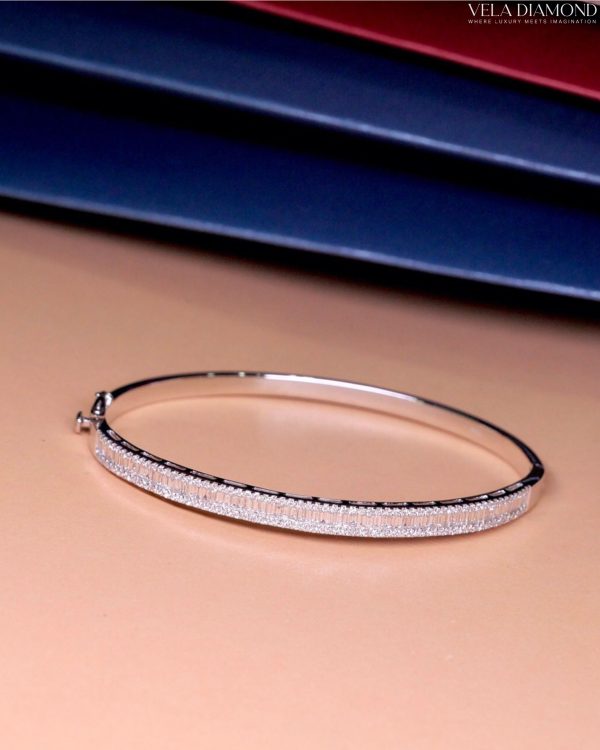 กำไลเพชร Vela Tapper Diamond Bangle - Image 4