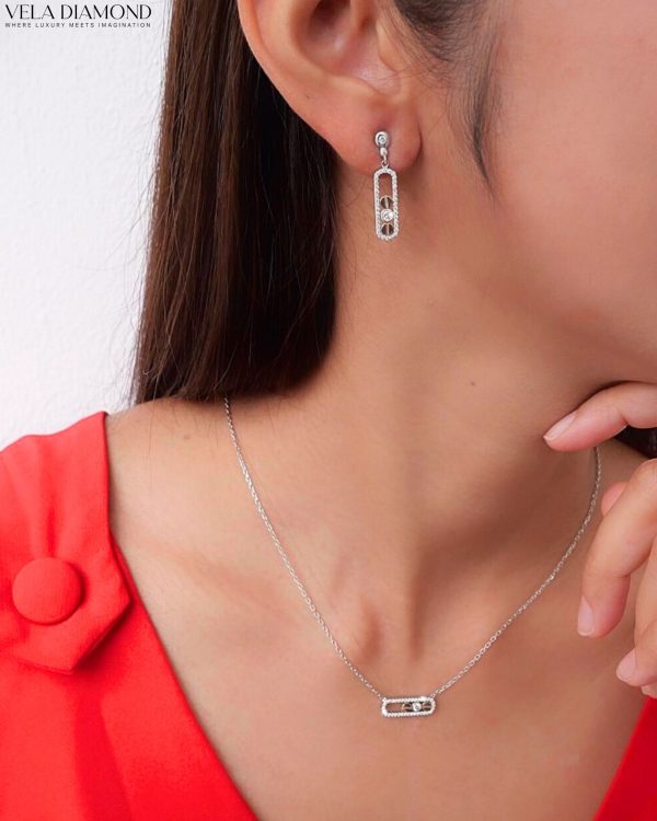 ต่างหูเพชร Vela Twist Diamond Earrings - Image 2