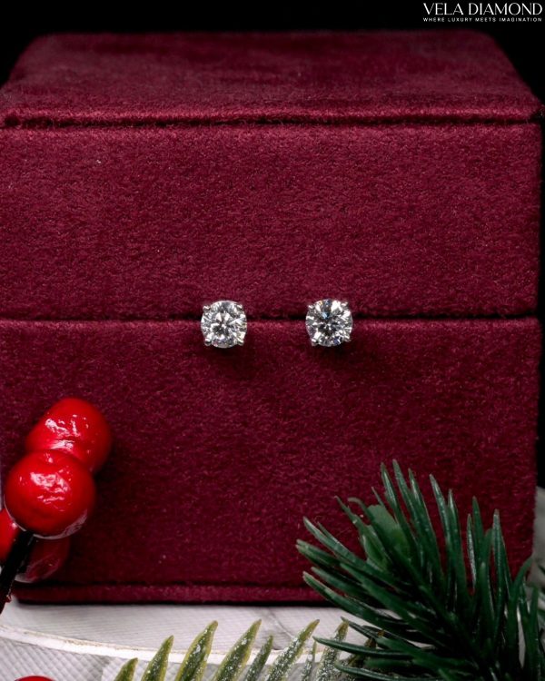 ต่างหูเพชร Classic Spark Stud Earrings
