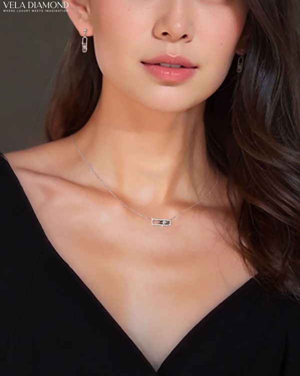ต่างหูเพชร Vela Twist Diamond Earrings - Image 3