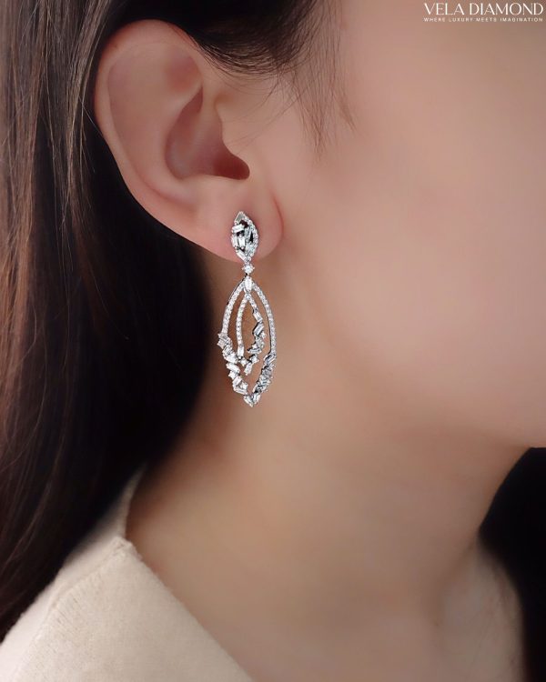 ต่างหูเพชร Vela Shimmer Pair - Image 2
