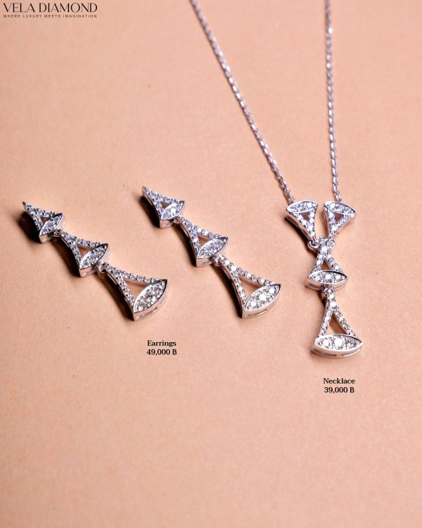 สร้อยคอจี้เพชร Vela Festive Shine Necklace - Image 4