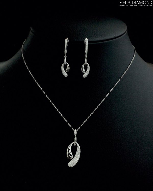 สร้อยคอจี้เพชร Fine Curve Pendant - Image 4