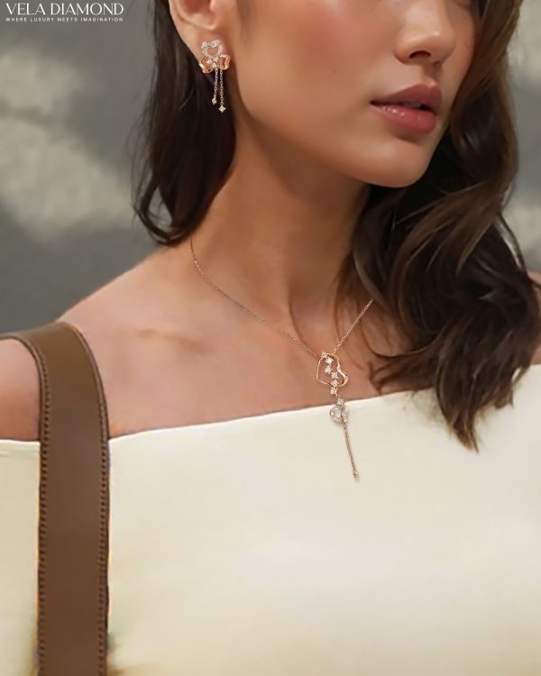 สร้อยคอจี้เพชร Rosé Drop Sparkle Pendant - Image 4