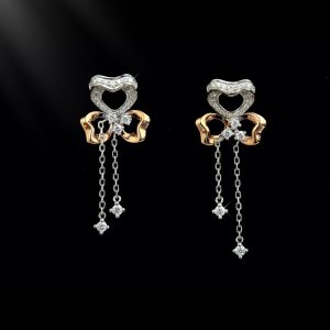 ต่างหูเพชร Rosé Drop Sparkle Earrings