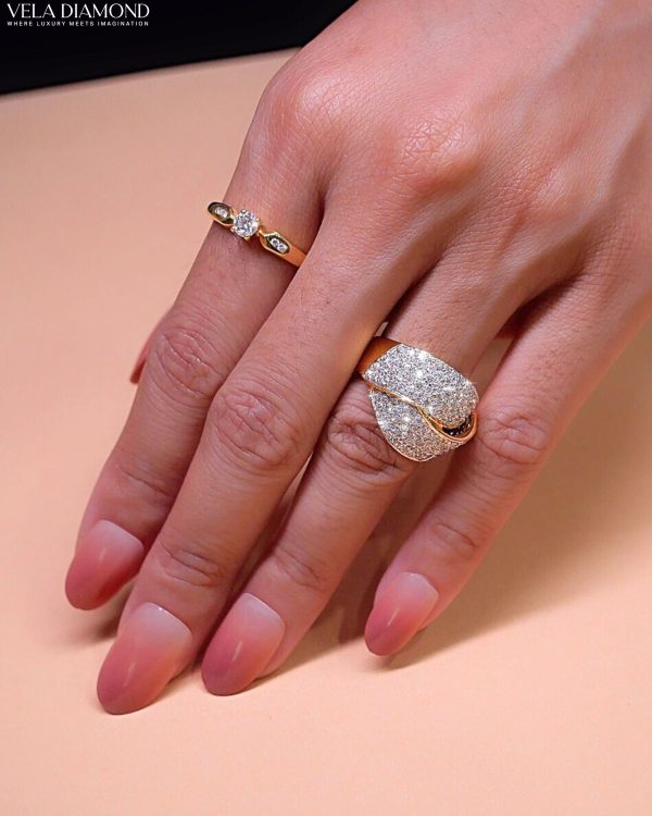 Radiant Twist Diamond Ring - Image 4