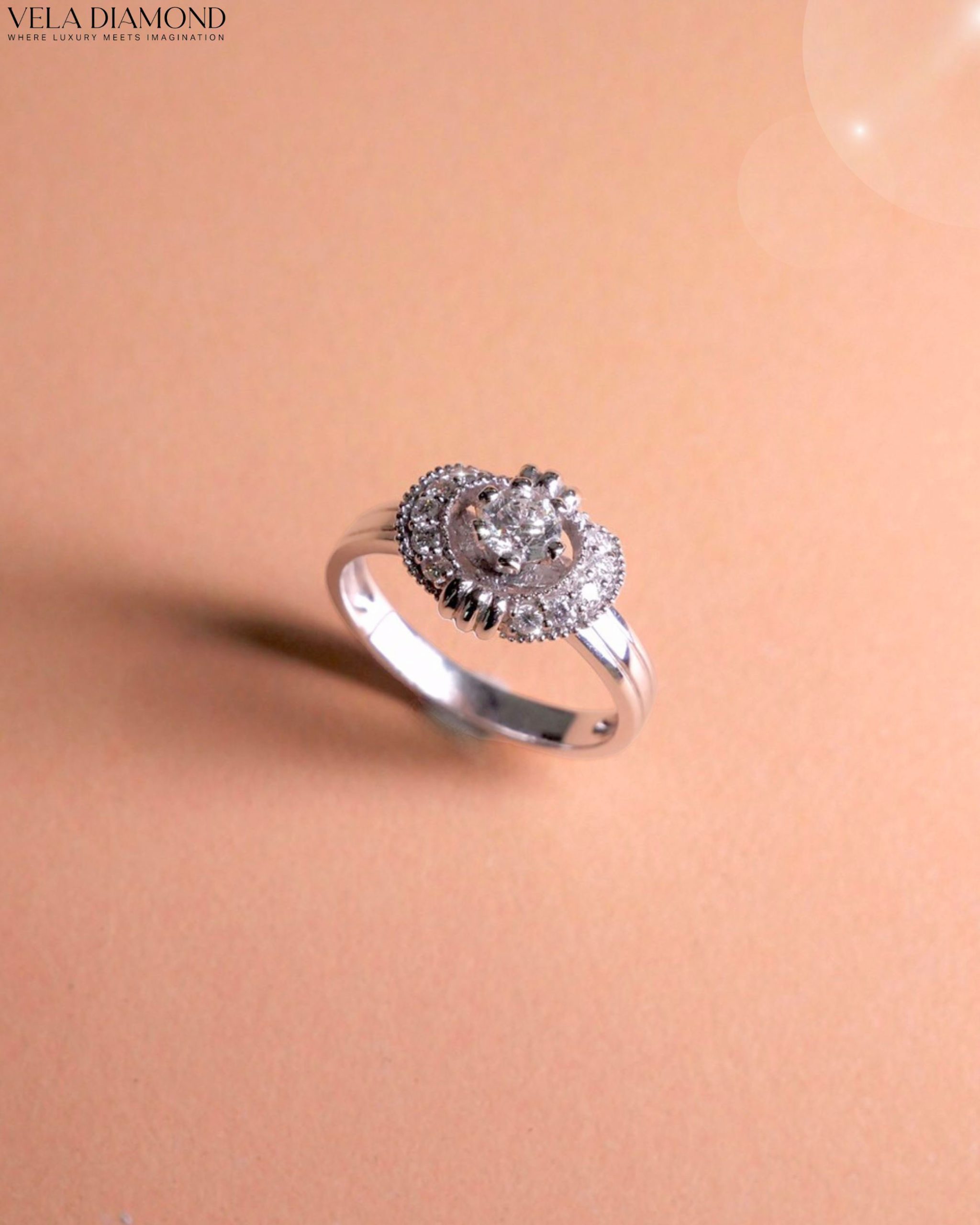 แหวนเพชร Sweet Embrace Ring