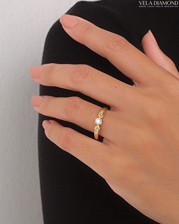 แหวนเพชร Everyday Sparkle Solitaire Ring - Image 2