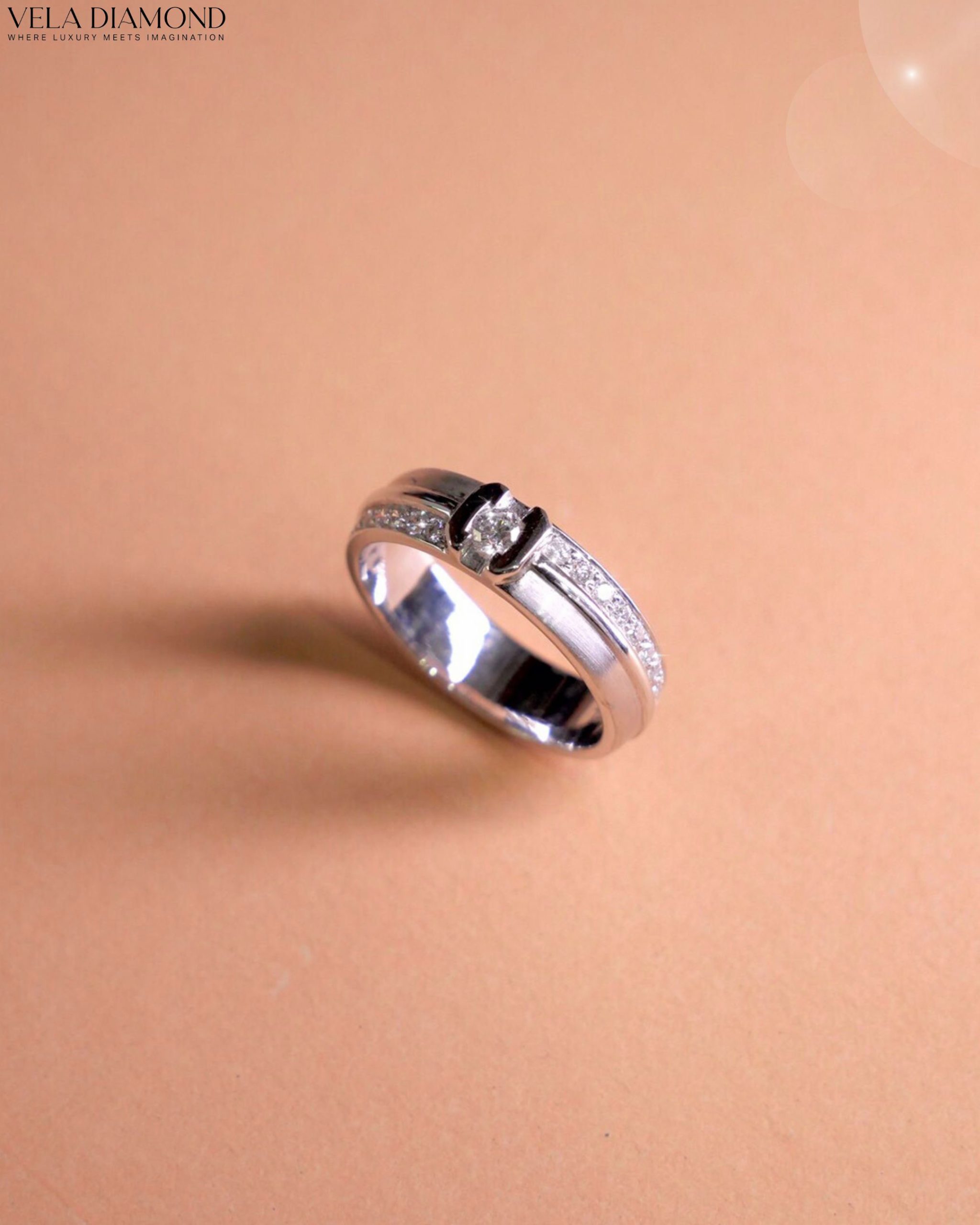 แหวนเพชร Timeless Side-Set Diamond Ring