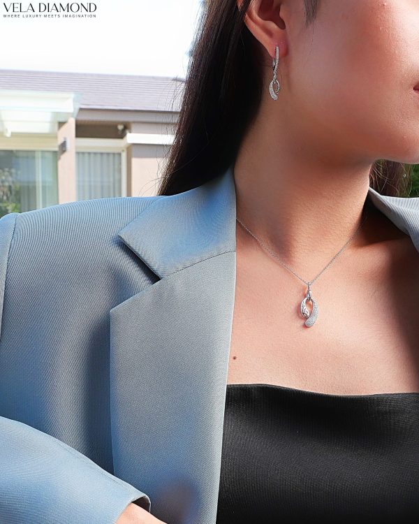 สร้อยคอจี้เพชร Fine Curve Pendant - Image 4
