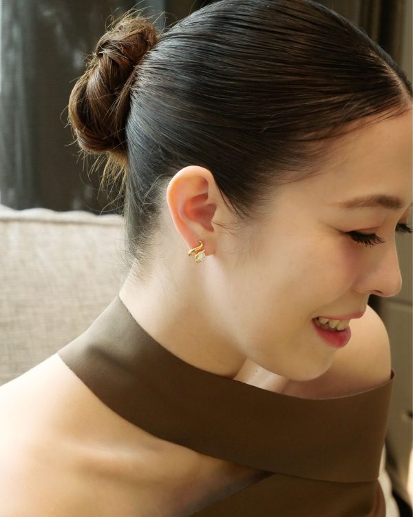 ต่างหูเพชร Adorn Pear Diamond Stud Earrings — Adorn Collection - Image 2