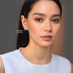 ต่างหูเพชร Vela Layered Elegance — Casual Look