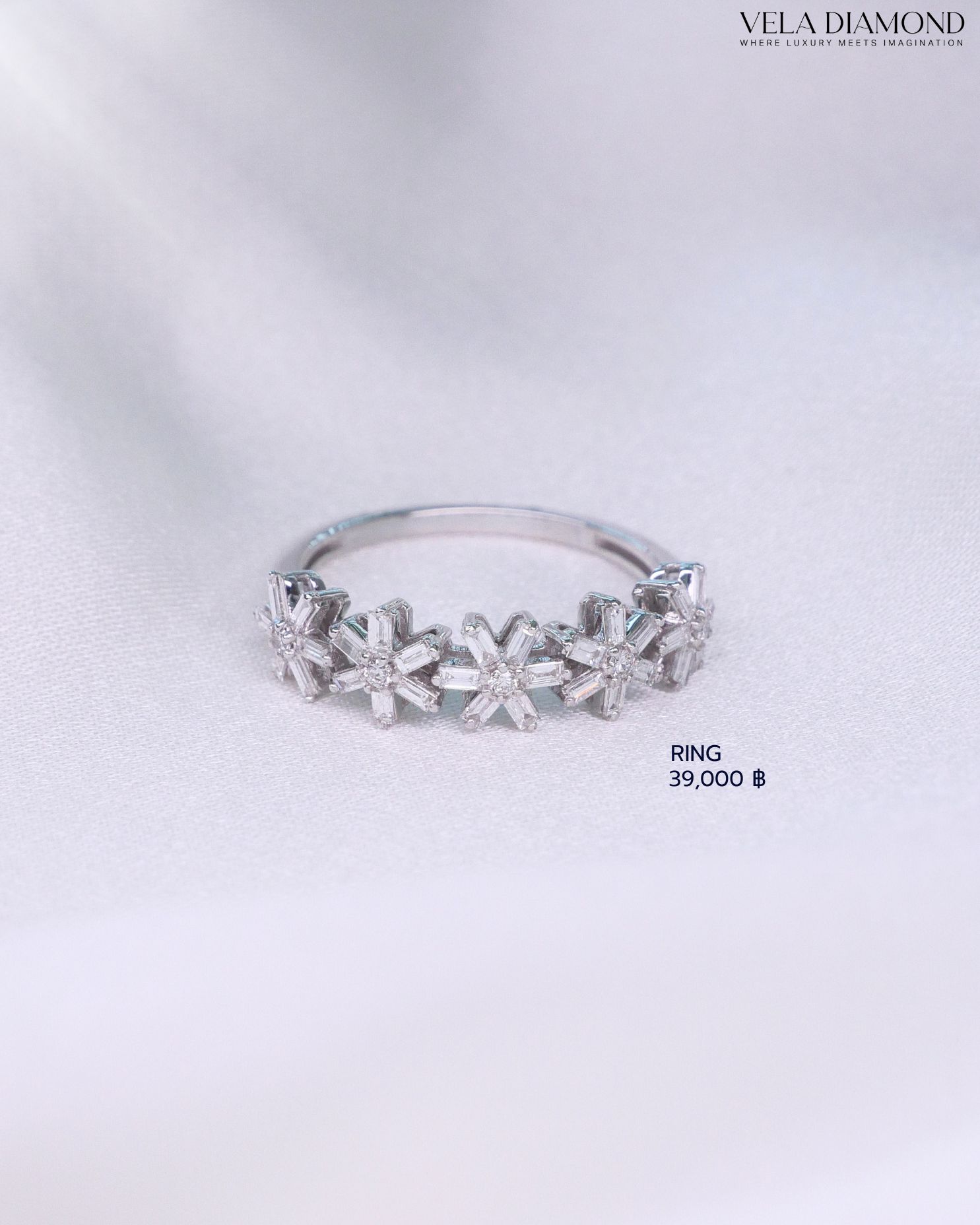 Vela Flower Diamond Ring 0.52 ct